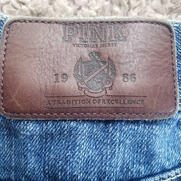 Victoria Secret Pink shorts - Picture 4 of 4